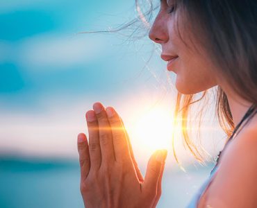 Медитация способна уменьшить риск смертности от остановки сердца 4 ТМ уменьшает риск остановки сердца