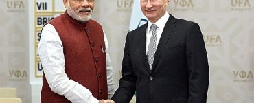 Президент Путин готовится к серьезному занятию йогой