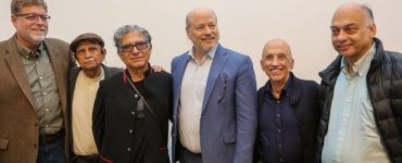 Джон Хэгелин и Дипак Чопра на конференции о науке и сознании