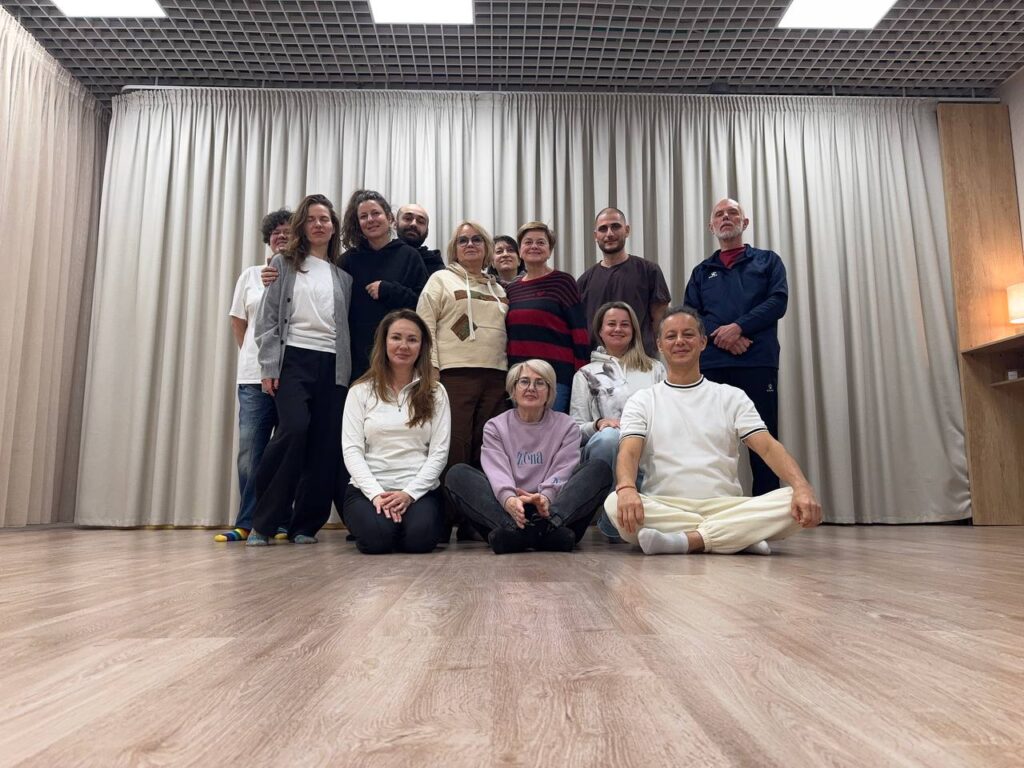 Прошел Всемирный День Медитации 2025 в Краснодаре (фото)